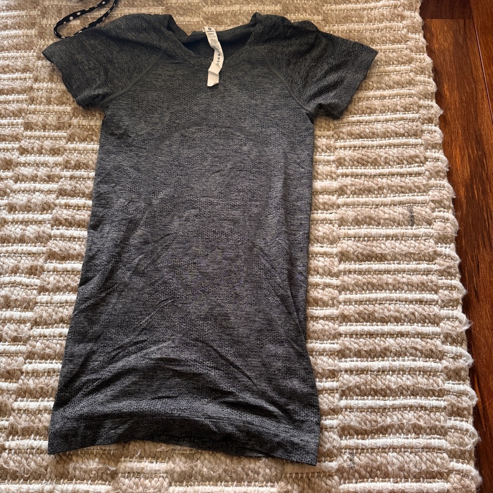 Lululemon Athletica Charcoal Heather Tee